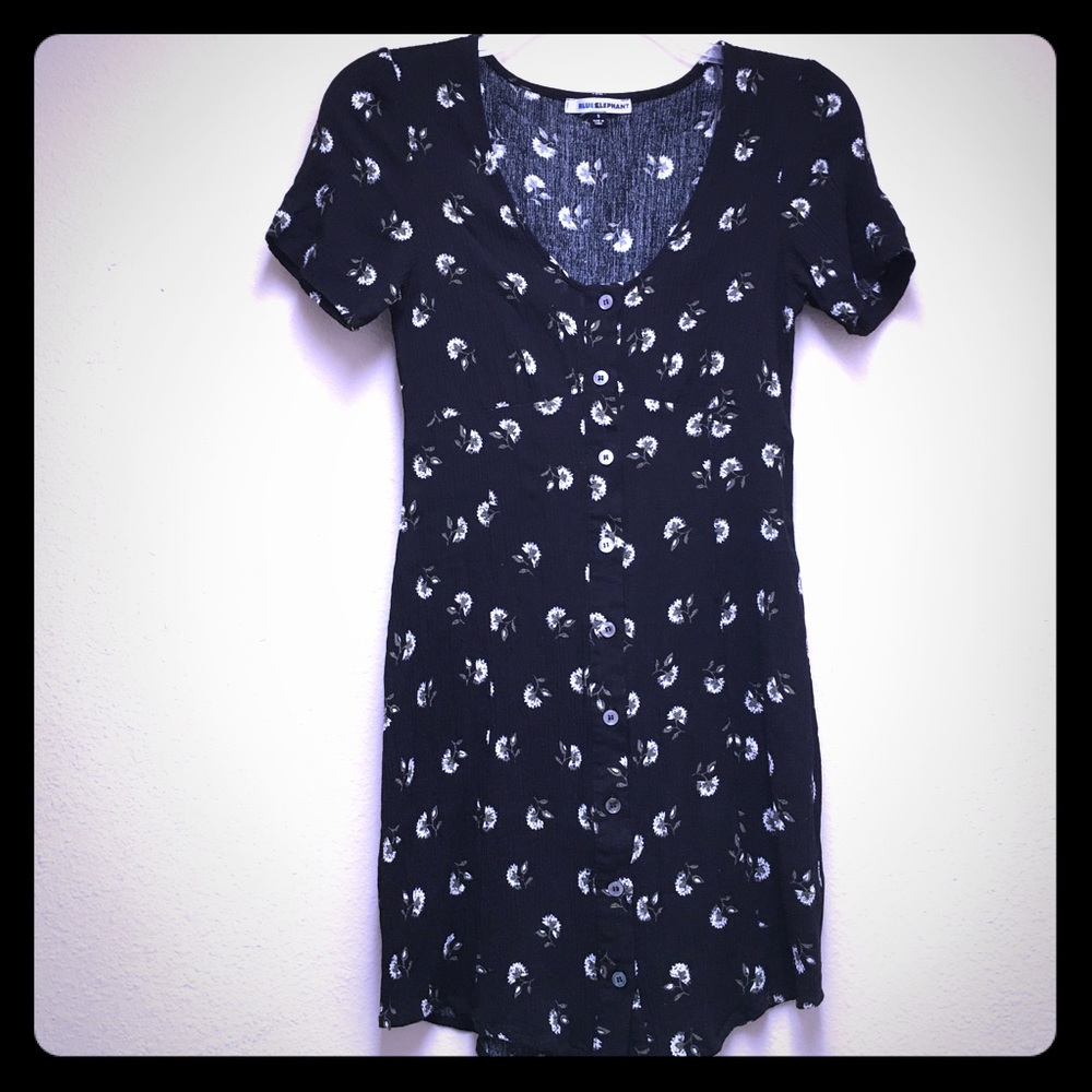 Blue Elephant size Small Black floral print dress